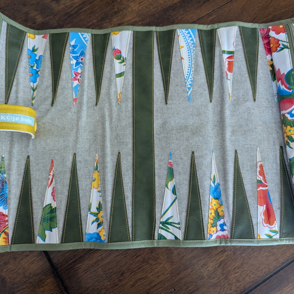 Colorful Floral Backgammon Roll